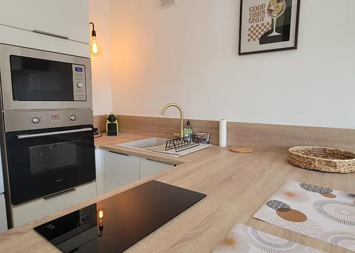 Appartement With Balcony Near *